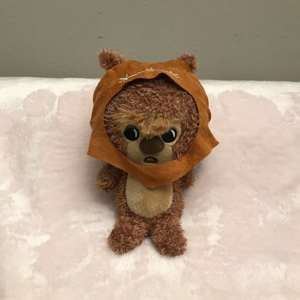 Collectors Star Wars Wicket The Ewok w/ hood Stuffed Plush Star Wars Rare